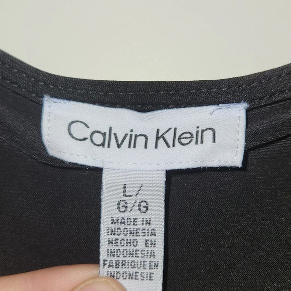 Calvin Klein top with‎ sheer long sleeves - Picture 2 of 8